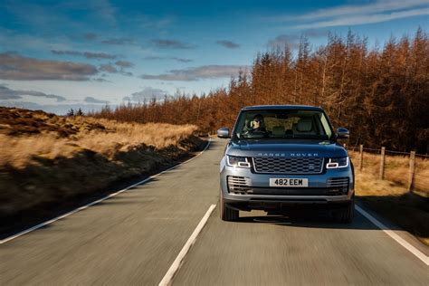 Range Rover PHEV review - we meet the P400e luxury plug-in hybrid SUV