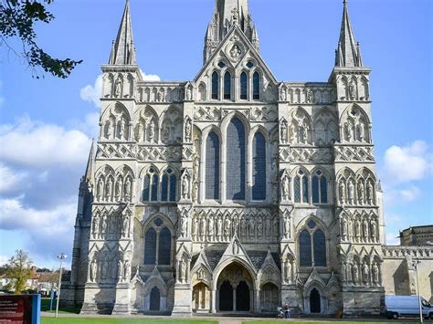 Organ music to play as over-80s receive Covid-19 jabs at Salisbury Cathedral | Guernsey Press