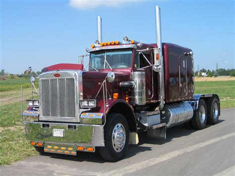 1984 Peterbilt 359 Highway Tractor | Toronto International Fall Classic Car Auction 2005 | RM ...