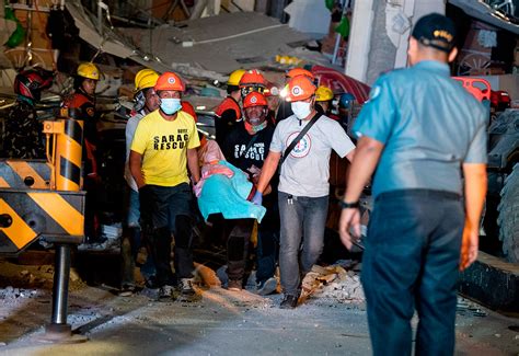 In pictures: Powerful earthquake hits Philippines - Arabianbusiness