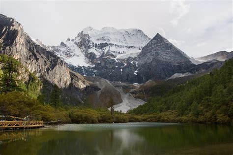 The 8 Most Beautiful Mountains in Sichuan