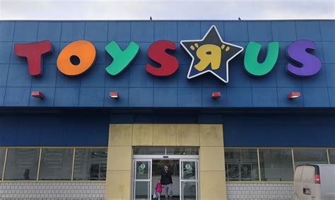 Toys R Us Singapore plans expansion