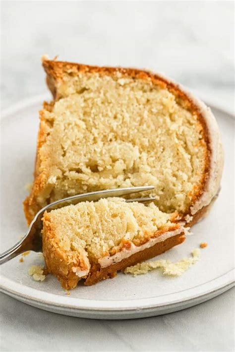 Brown Sugar Pound Cake Recipe - Grandbaby Cakes