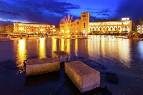 Republic Square, Yerevan | Architecture images, Yerevan, Sydney opera house