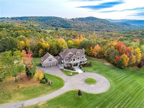 Binghamton NY Luxury Homes For Sale - 152 Homes | Zillow