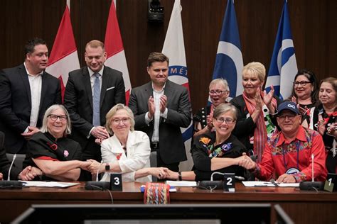 Métis Nation of Alberta and Canada sign historic self government agreement - Alberta Native News