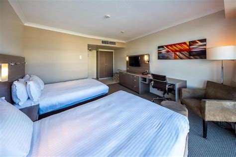 DoubleTree by Hilton Cairns in Australia - Room Deals, Photos & Reviews