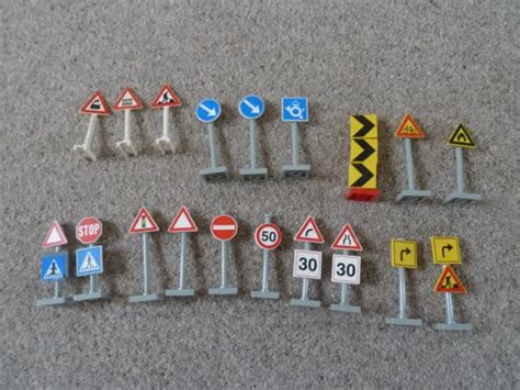 LEGO SYSTEM CLASSIC Town City Road Signs - Job lot £10.00 - PicClick UK