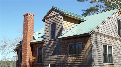 Cedar Shake Siding Cost in 2020: Pros & Cons of Cedar Siding