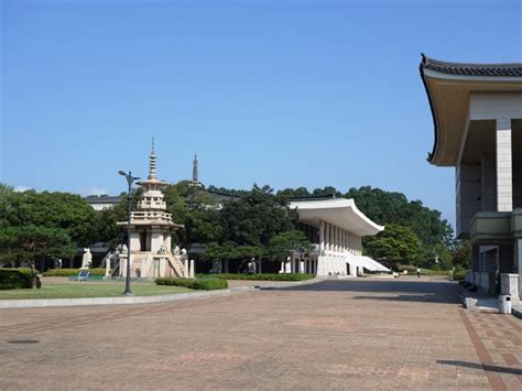 File:Gyeongju National Museum, Gyeongju, North Gyeongsang, South Korea ...