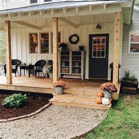 45 stunning small outdoor patio ideas and design 44 | lingoistica.com | Porch design, Farmhouse ...