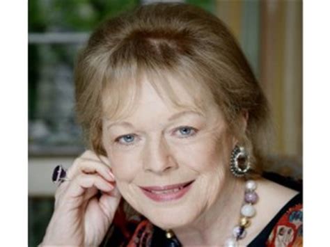 Lady Antonia Fraser biography, birth date, birth place and pictures