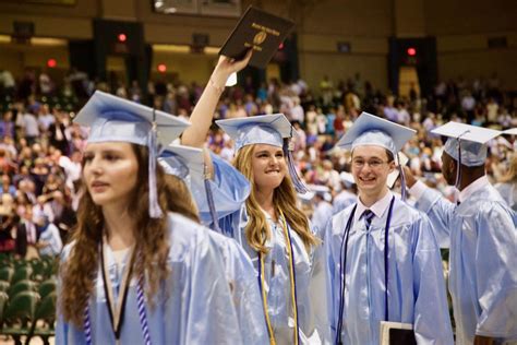 Huntingtown High School class of 2018 graduates | Spotlight | somdnews.com