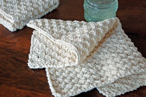 Hand Knit washcloths with Moss Stitch · Nourish and Nestle