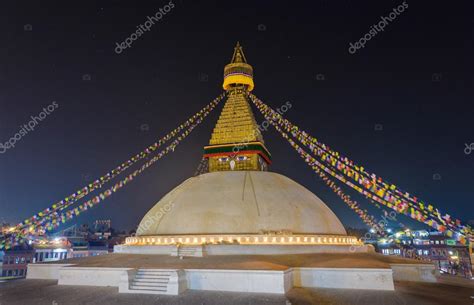 Boudhanath stupa at night in Kathmandu — Stock Photo © dutourdumonde ...