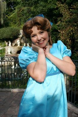 Wendy Darling | Disney face characters, Disney cosplay, Disney theme parks