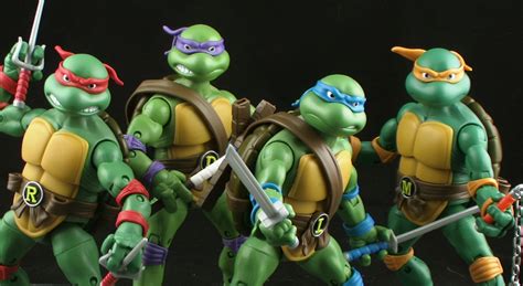 Playmates Teenage Mutant Ninja Turtles Classic Collection Figure Review | Pixel-Dan.com