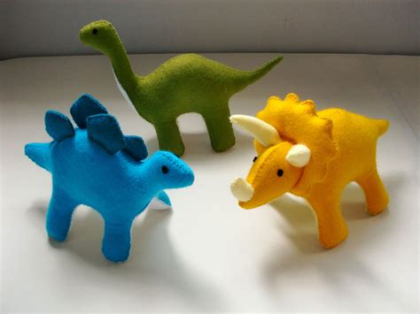 Felt Dinosaur Pattern Set - Stegosaurus, Triceratops, Brontosaurus ...