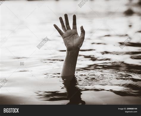 Drowning Victims Black Image & Photo (Free Trial) | Bigstock