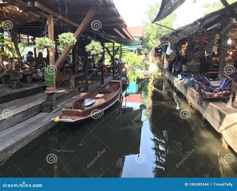 Bang Nam Phueng Floating Market Editorial Stock Image - Image of thai ...