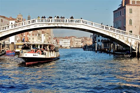 Ponte degli Scalzi (bridge of the barefoot) | Venice | Ricardo Martins ...