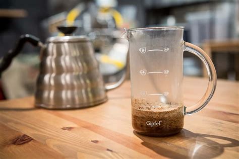 How to French Press: Step by step brew guide