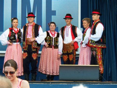 Polish Dancers