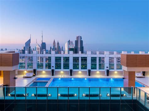 Enjoy all facilities at the Sheraton Grand Hotel Dubai