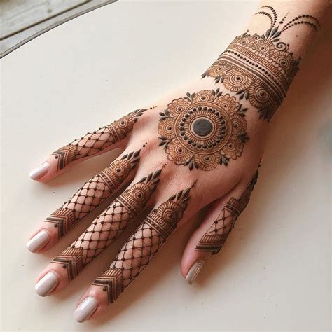 Up Your Look With These Stunning Karwa Chauth Mehndi Designs