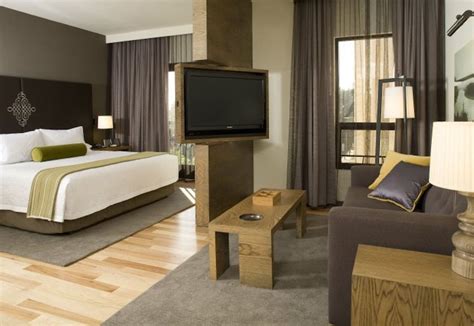 8 Must-Stay Downtown Napa Hotels