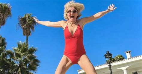 Kaye Adams wows fans as celebrates 60th birthday with stunning red swimsuit snap - TrendRadars