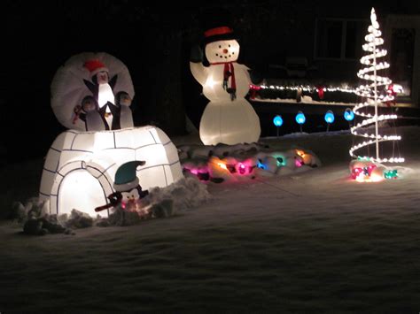 Outdoor Christmas In Lights | The outdoor decorations became… | Flickr