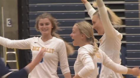 RVC volleyball team takes #1 seed into NJCAA DIII Nationals - YouTube