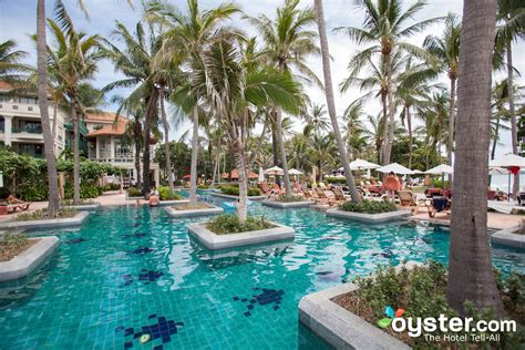 Centara Grand Beach Resort Samui Review: What To REALLY Expect If You Stay