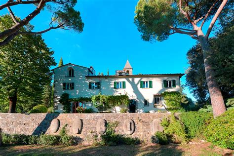 VILLA FOR SALE IN TUSCANY