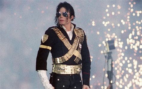 Who Was The Headliner Of The First Super Bowl Halftime Show | parade