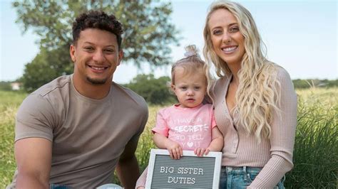 Patrick Mahomes & wife baby news - Kansas City Chiefs QB announces he ...