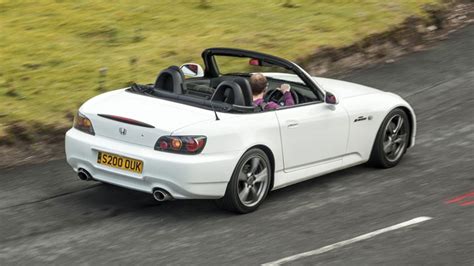 Honda S2000: specs, features, photos