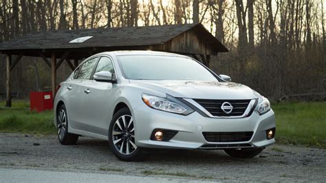 2016 Nissan Altima review: The just-right porridge of midsize sedans - CNET