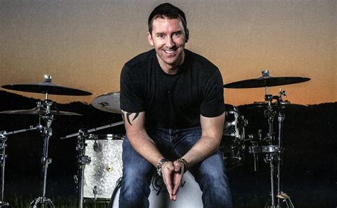 Mike Johnston - DRUMMERWORLD