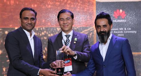 Huawei Recognizes Partners at Award Ceremony Held at the Huawei Middle East & Central Asia ...