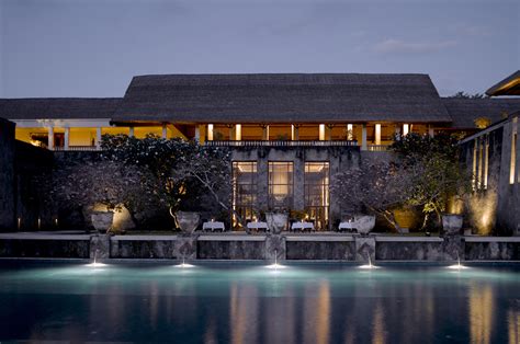 HONEYMOON | EXPERIENCE INDONESIA IN LUXURY AT AMAN RESORTS