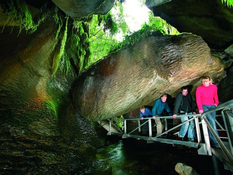 Te Anau Glow Worm Caves, Lake Te Anau, New Zealand