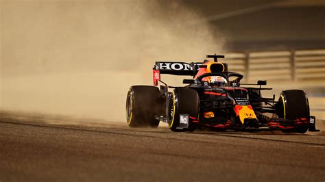 Max Verstappen (Red Bull RB16B) - 2021 Bahrain Testing [4885x2748] : r ...