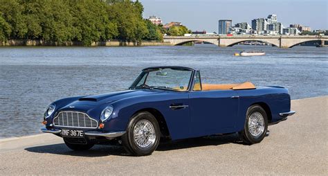 Aston Martin DB4 Convertible: Never in the shade | Classic Driver Magazine