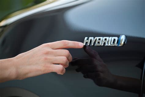 Prime Hybrid SUVs to Watch Out for in 2023 - offroadingblog.com