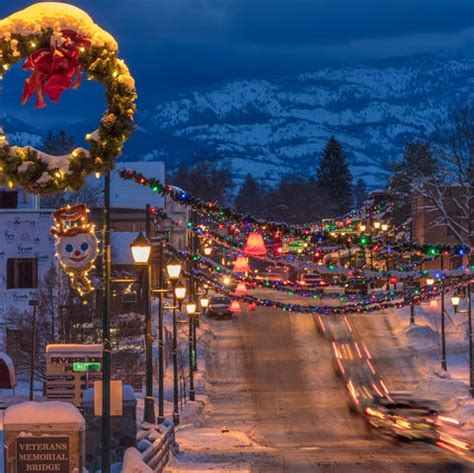 40 Best Christmas Towns in USA — Best Christmas Towns in America