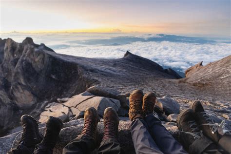 Sunrise From the Top of Mount Kinabalu - Kated