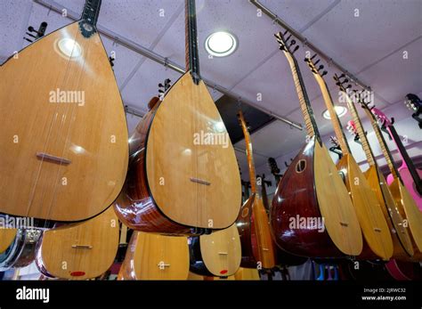 Istanbul, Turkey 2022. Rows of Turkish ethnic string instruments saz ...