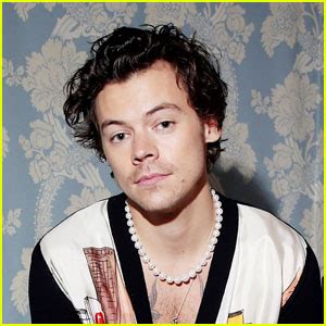 Harry Styles Makes History as the First-Ever ‘Vogue’ Solo Male Cover Star | Harry Styles | Just ...